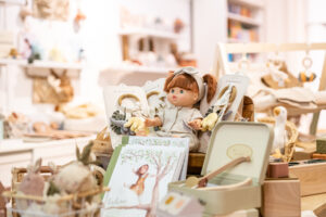 Concept store magasin Tours enfants bébé naissance cadeau anniversaire puériculture