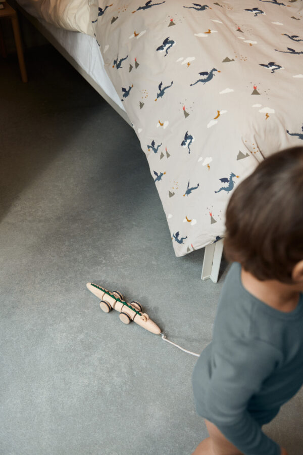 Liewood jouet en bois à tirer enfants bébés cadeaux accessoires animaux crocodile le béguin de Charlie concept store tours Indre et Loire jeux anniversaire garçon fille