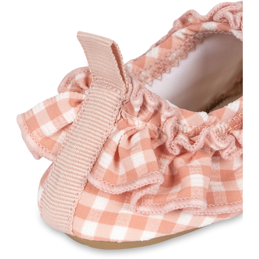 chaussons-nage-vichy-konges-slojd-le-beguin-de-charlie-concept-store-tours4 chaussons de nage eau vacances séjour valise été nager se baigner baignade piscine mer rivière rocher marcher glissade konges concept store enfant bebe Tours Indre et Loire le béguin de Charlie vichy rose