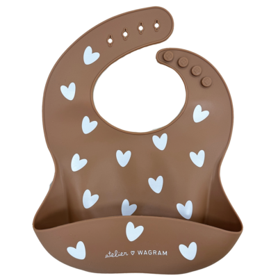 bavoir en silicone pour bebe et enfant avec motif coeurs repas atelier Wagram, le béguin de Charlie, Tours