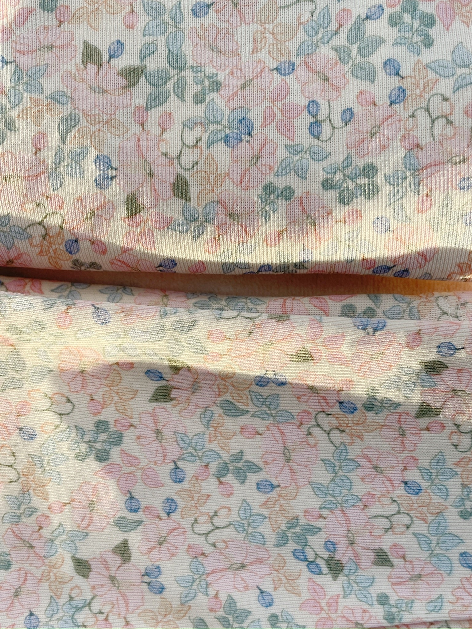 body-manches-longues-fleurs-konges-slojd-le-beguin-de-charlie body manches longues bébé motif fleurs - vêtements / mode bébés de la marque Konges Slojd - disponible en ligne et en boutique chez Le béguin de Charlie à Tours