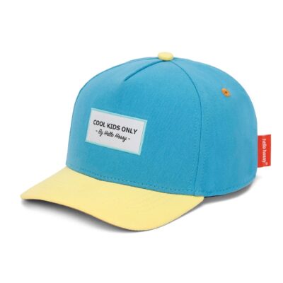 casquette mini sunny blue pour enfant et adulte, accessoire été de la marque Hello Hossy chez Le béguin de Charlie
