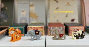 jeu animaux en bois articulés de la marque Konges Slojd