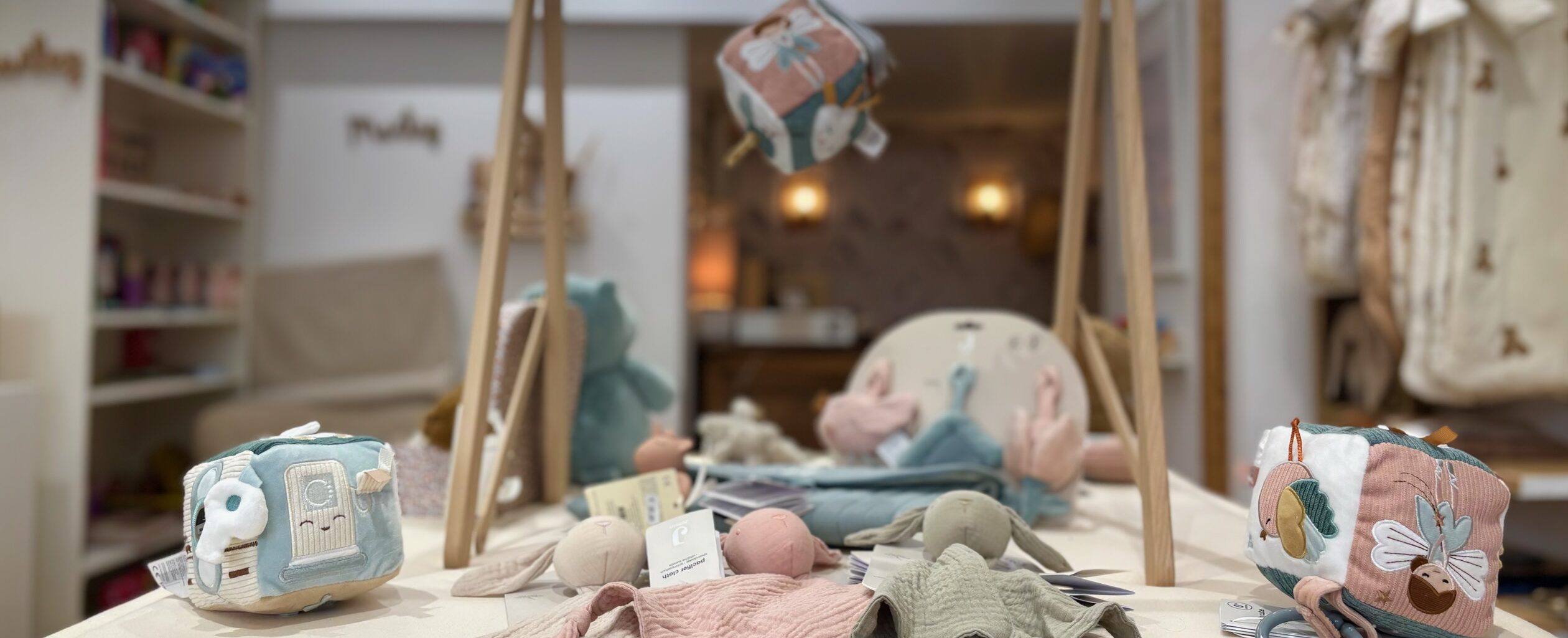 Coin bébé doudous et jouets d'éveil de la marque Jollein