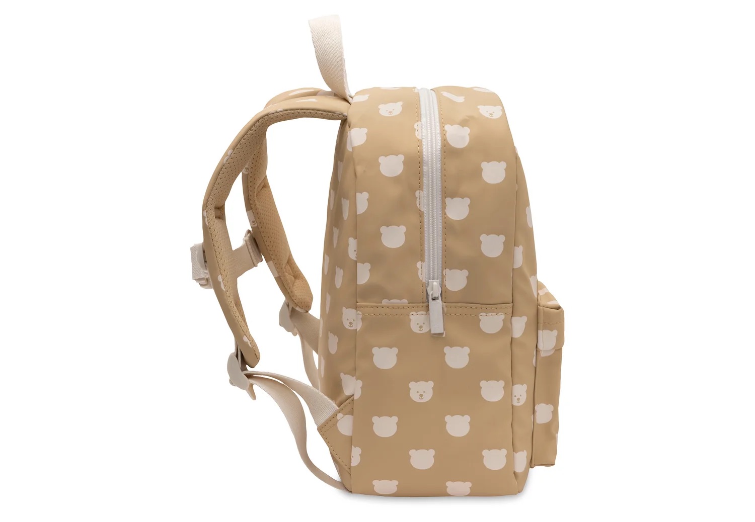 Petit sac à dos pour enfant pour la maternelle avec des bretelles réglables, des poches et une matière imperméable son motif est en têtes d'ours et les couleurs sont marrons et blanches de la marque Jollein