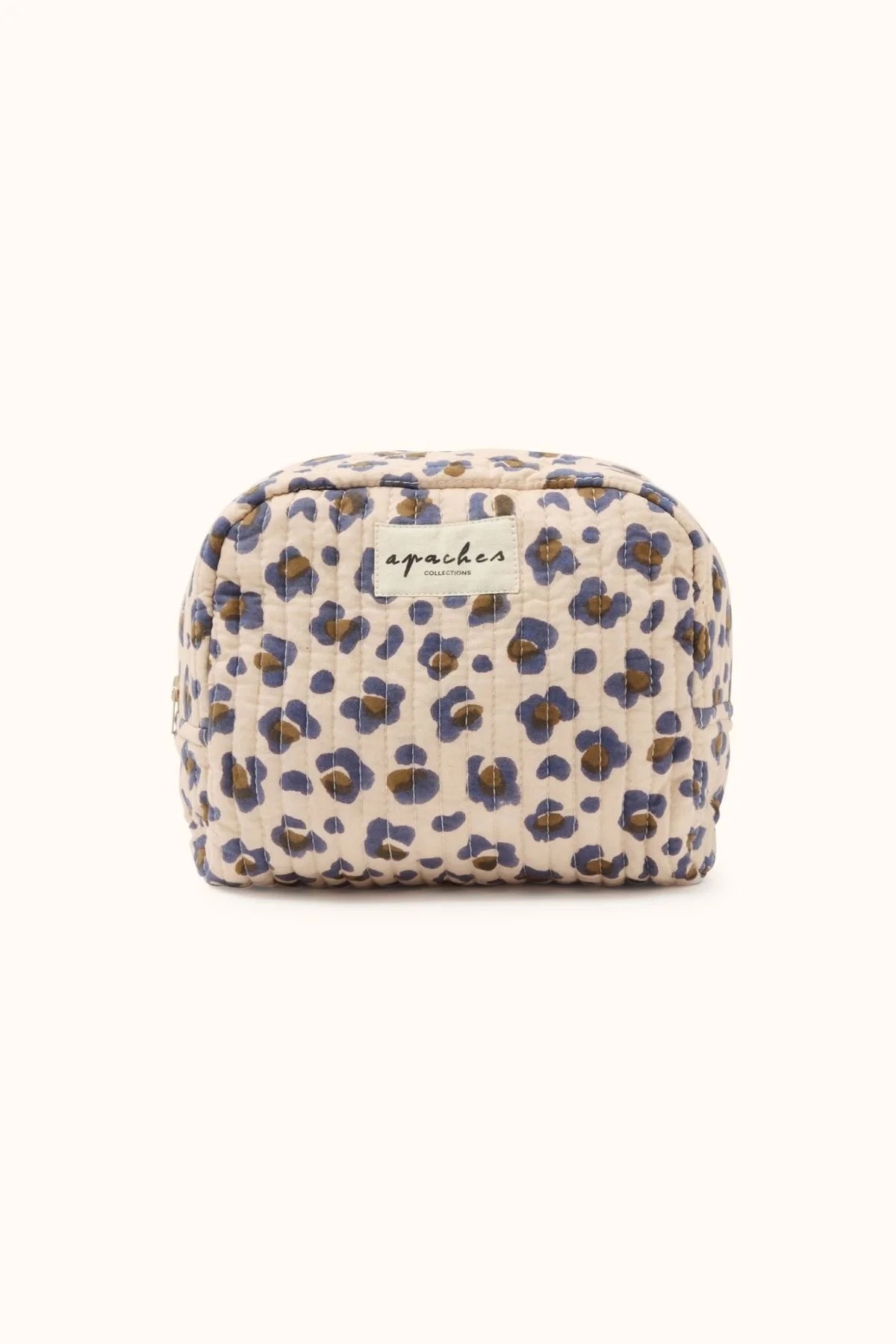 trousse de toilette Gaya motif léopard beige en coton matelassé de la marque Apaches